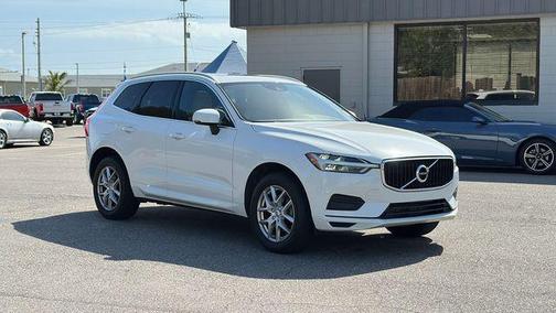 2020 Volvo XC60 T5 Momentum