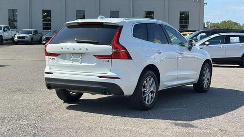 2020 Volvo XC60 T5 Momentum