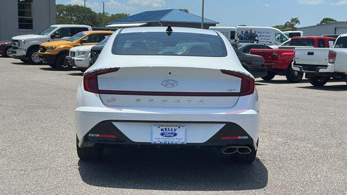 2021 Hyundai SONATA SEL Plus