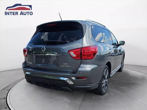 2017 Nissan Pathfinder Platinum
