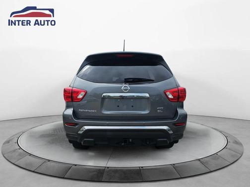 2017 Nissan Pathfinder SL