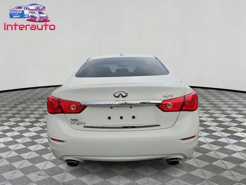 2017 INFINITI Q50 Base