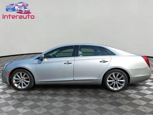 Radiant Silver Metallic 2014 Cadillac XTS Luxury