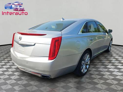 Radiant Silver Metallic 2014 Cadillac XTS Luxury