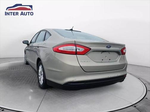 2015 Ford Fusion SE