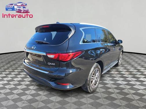 2017 INFINITI QX60 Base