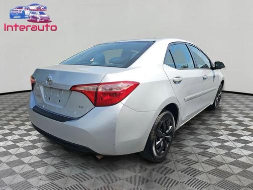 Classic Silver Metallic 2017 Toyota Corolla LE
