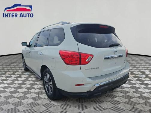2017 Nissan Pathfinder SL