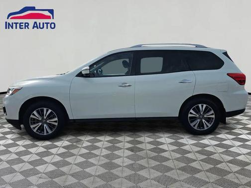 2017 Nissan Pathfinder SL