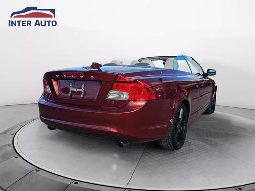2013 Volvo C70 T5 Premier Plus Convertible 2D