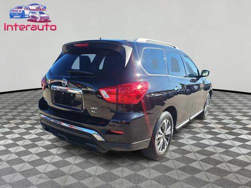 2018 Nissan Pathfinder SL