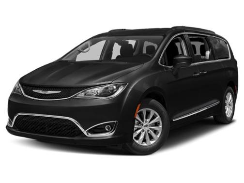 Brilliant Black Crystal Pearlcoat 2018 Chrysler Pacifica Touring-L