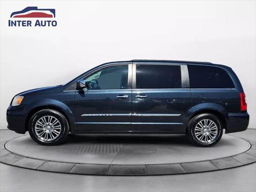 2014 Chrysler Town & Country Touring-L