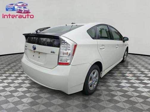 White 2011 Toyota Prius III
