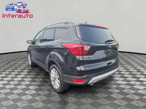Agate Black Metallic 2019 Ford Escape SEL