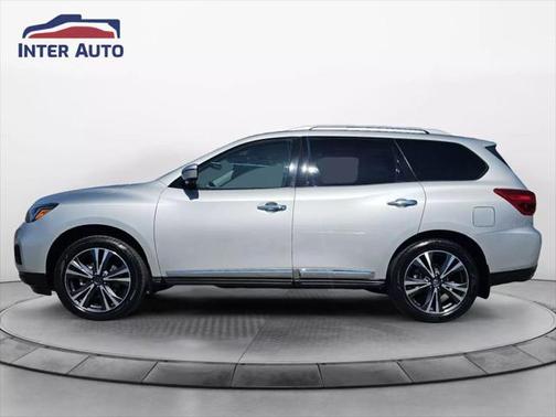 2017 Nissan Pathfinder Platinum