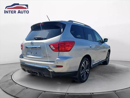 2017 Nissan Pathfinder Platinum