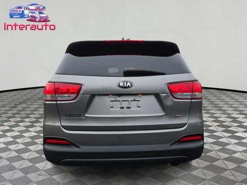2016 Kia Sorento LX