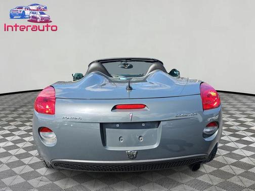 2008 Pontiac Solstice Convertible 2D