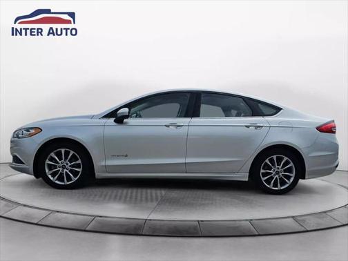 2017 Ford Fusion Hybrid SE