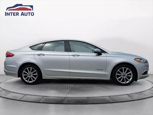 2017 Ford Fusion Hybrid SE