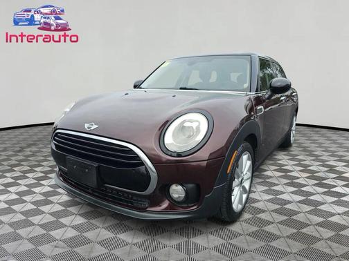 Burgundy 2016 MINI Clubman Cooper