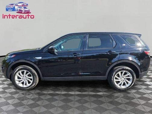 Black 2018 Land Rover Discovery Sport HSE