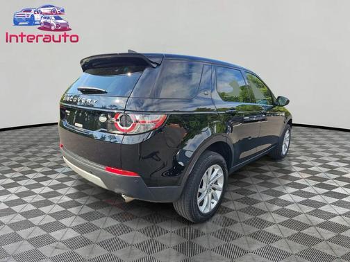 Black 2018 Land Rover Discovery Sport HSE