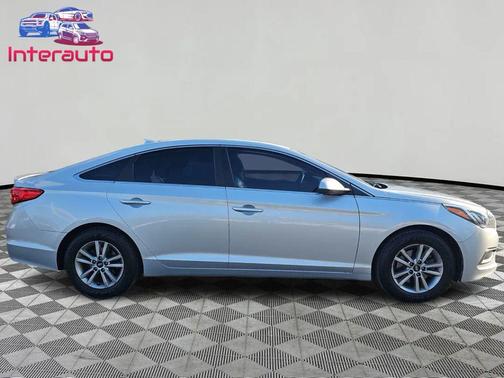 2016 Hyundai SONATA SE