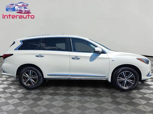 Majestic White 2016 INFINITI QX60 Base
