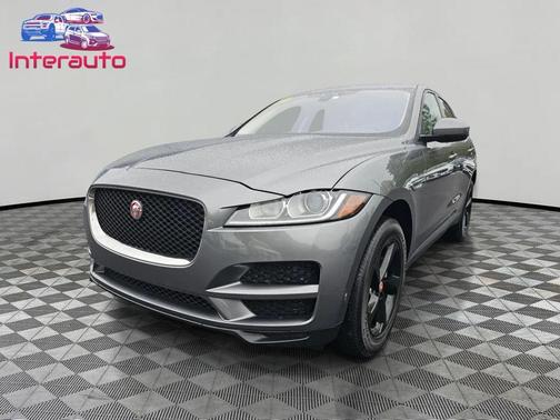 Gray 2017 Jaguar F-PACE 35t Premium