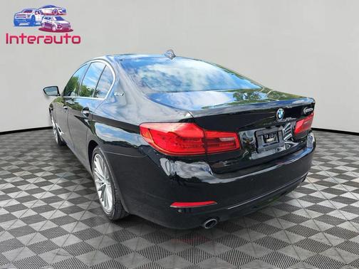 Black 2018 BMW 530e xDrive iPerformance