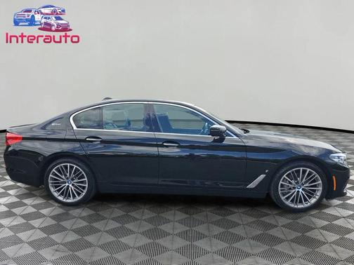 Black 2018 BMW 530e xDrive iPerformance