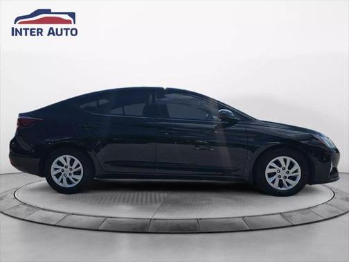 2020 Hyundai ELANTRA SE