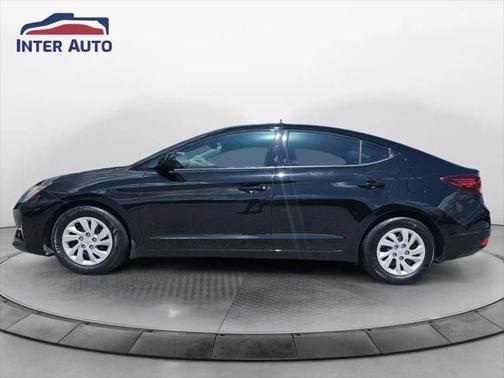 2020 Hyundai ELANTRA SE