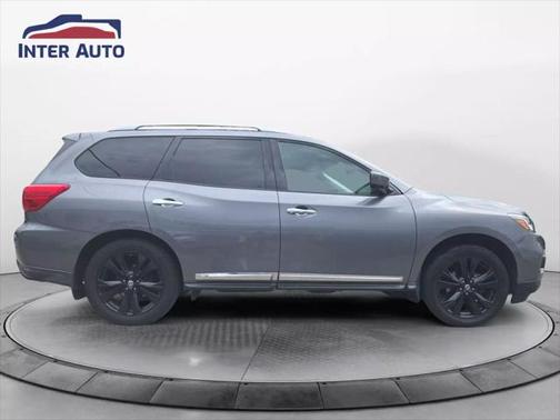 2017 Nissan Pathfinder Platinum