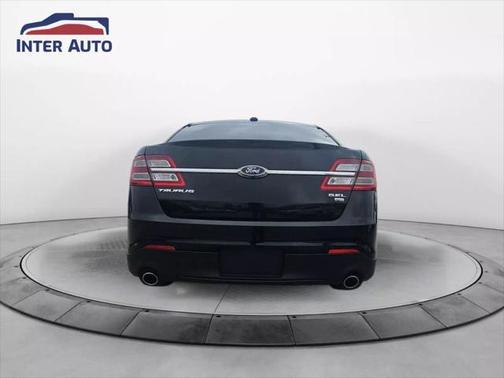 2018 Ford Taurus SEL