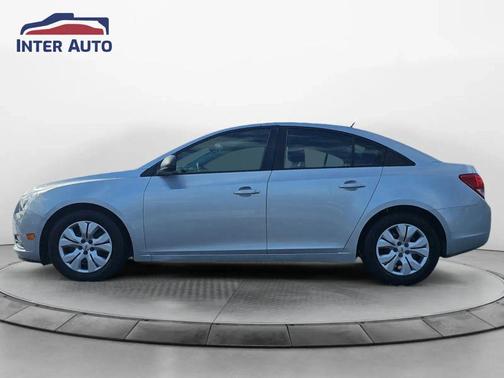 Silver Ice Metallic 2014 Chevrolet Cruze LS
