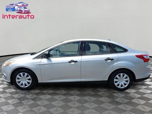 Ingot Silver Metallic 2014 Ford Focus S