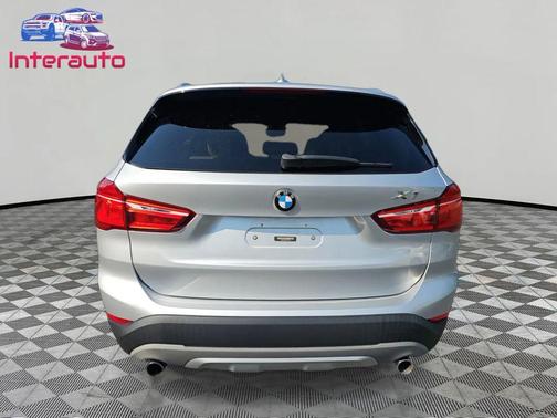 Glacier Silver Metallic 2017 BMW X1 xDrive 28i