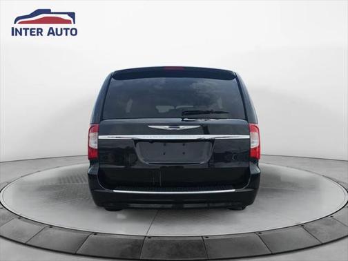 2015 Chrysler Town & Country Touring-L