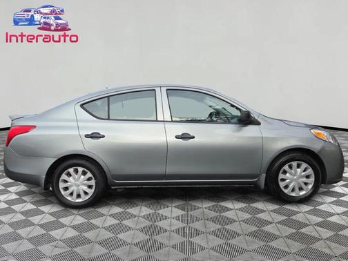 2013 Nissan Versa 1.6 S+
