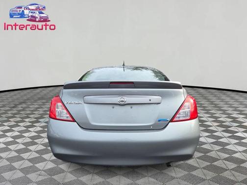 2013 Nissan Versa 1.6 S+