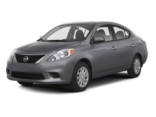 2013 Nissan Versa 1.6 S+
