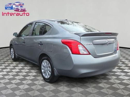 2013 Nissan Versa 1.6 S+