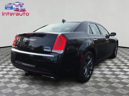 2015 Chrysler 300C Platinum