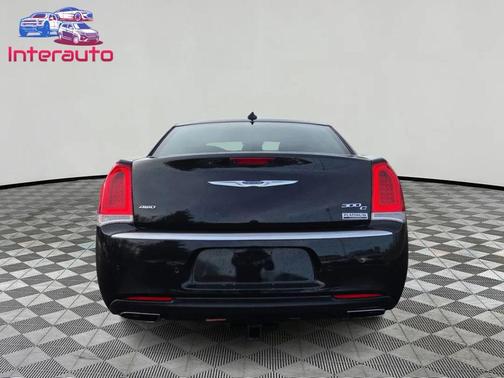 2015 Chrysler 300C Platinum