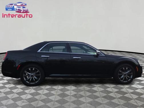 2015 Chrysler 300C Platinum