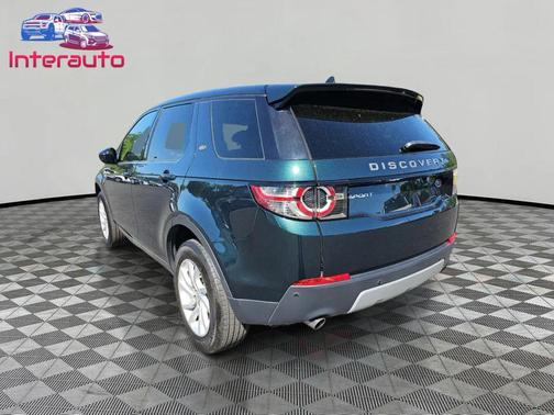 Aintree Green Metallic 2016 Land Rover Discovery Sport HSE