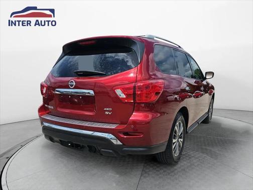 2018 Nissan Pathfinder SV